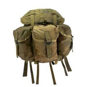 US Military Model No. 8465-019-9102 Alice Field Pack Nylon Backpack With Canteen